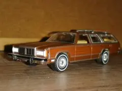 1/64グリーンライト 1980 マーキュリー グランドマーキ－ コロニーパークのサムネイル
