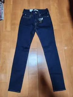 マウジー　MOUSSY　リバース　REBIRTH スキニー　２５インチ。　新品