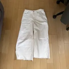ZARA WOMAN MEND ストレートデニム ホワイト EUR38のサムネイル