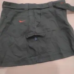 Nikeナイキ　ゴルフGOLFウェア　 Dri-FIT スカート　カーキ　リボン