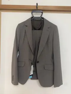 HILTON レディーススーツセットアップ 上9号、下11号　洗える ストレッチ