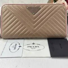 超良品‼️ プラダ　PRADA 財布　長財布　キルティング　ラウンドファスナー