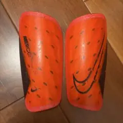 NIKE MERCURIAL シンガード すねあて オレンジ