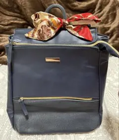 イッツデモ　ネイビー リボン付き リュック　合皮　スカーフ付き　匿名配送