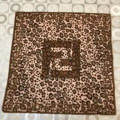 美品 フェンディ FENDI ヒョウ柄 大判ハンカチ スカーフ