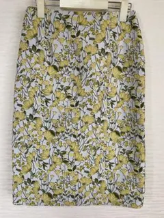 春色　ナラカミーチェ　可愛い花柄スカート