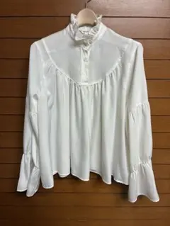 MOUSSY マウジー フリルカラーブラウス ホワイト フリーサイズのサムネイル