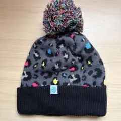 north peakヒョウ柄ニット帽子 ポンポン付き