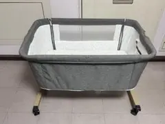 折り畳み・持ち運びベビーベッド収納バッグキャスター付き★赤ちゃんベッド省スペースのサムネイル