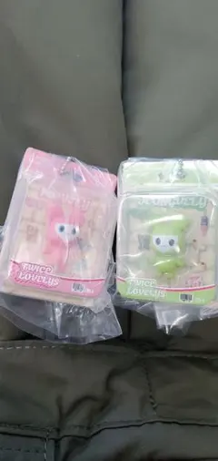 TWICE LOVELY キーホルダー 2色セット