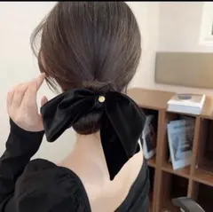 ベロア　リボン シュシュ 黒 ヘアゴム ヘアアクセ 韓国