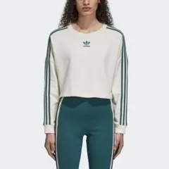 adidas クロップド丈　トップス