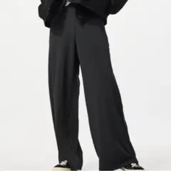 ユニクロ クレープジャージーストレートパンツ　ブラック　XL