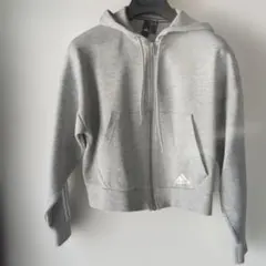 adidas　パーカー