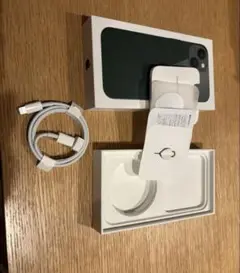 iPhone13 空箱 ライトニングケーブル