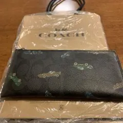 COACH 車プリント レザー長財布