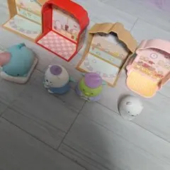 すみっコぐらしまとめ売り　ミニチュアハウスセット 4点　フィギュア