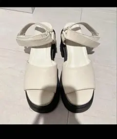 EMODA バルキーサンダル　プラットフォーム　ホワイト ブラック 厚底サンダル