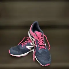 New Balance ネイビー/ピンク スニーカー
