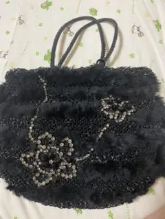 アンテプリマ ワイヤーバッグビジュースワロフスキー　ファー　美品　ブラック　中古