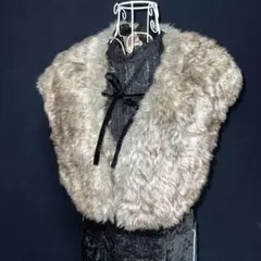 新品未使用　タグ付き　フェイクファーティベットブラウンファーショール リボン付き