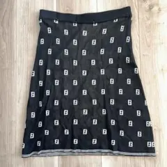 FENDI ヒョウ柄タイトスカート 赤レザーベルト付 伊製 42 L~LL FENDI ヒョウ柄タイトスカート 赤レザーベルト付 伊製 42 L~LL - メルカリ