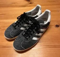 アディダス GAZELLE スニーカー グレー　26.5cmのサムネイル