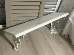 な*ʔ様 フレンチテイストのホワイト木製ラック アイアンブラケット付C ライトア