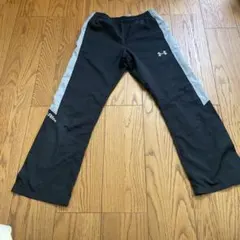 Under Armour 長ズボン 黒 YLG