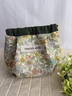 ばね口　花柄ポーチ ハンドメイド