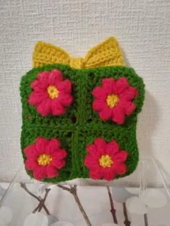 花模様リボン付きかぎ針編みポーチ