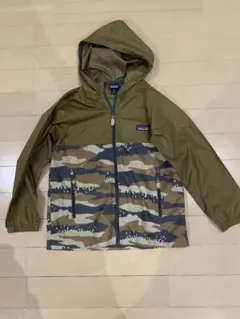 Patagonia (パタゴニア)キッズXSフード付きジャケット カモフラージュ