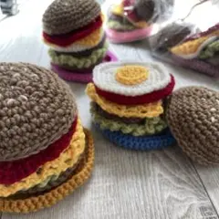 ハンドメイド 手編み ミニチュア ハンバーガー ポテト - メルカリ