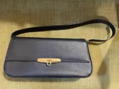 Item thumbnail for item e63d84b5-97c9-4fbc-acff-ae53271faeeb