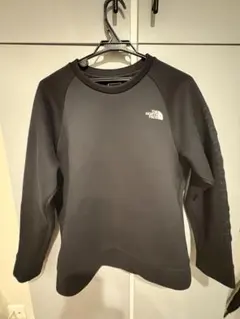 THE NORTH FACE ブラック トレーナー　即購入⭕️