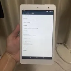 au Qua tab 01 タブレット