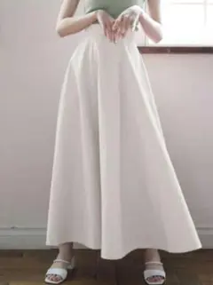 GRL⭐︎美品 春 フレアスカート アイボリー Mサイズ　kz91