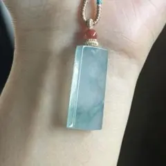 ミャンマー産天然本翡翠　A貨 氷種 緑花柄　ペンダント　鑑定書付