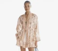 2026夏アイテムh&m フラワープリントガウン スローオンラップレザーのサムネイル