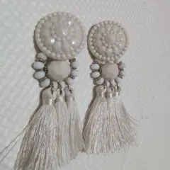 ｈ＆ｍタッセルピアス