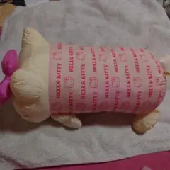 ハローキティクッション風ぬいぐるみ
