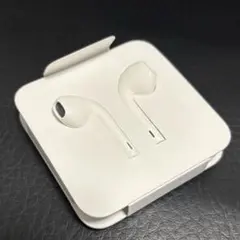 有線イヤホン Lightningコネクタ ホワイト