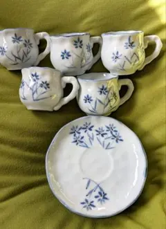 青い花柄 カップ＆ソーサー 5セット　新品