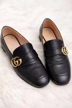 GUCCI ブラックレザー ローファー