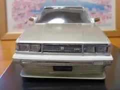 GX71クレスタ(ツートン) ホワイト&ゴールド(1/24) プラモデルのサムネイル