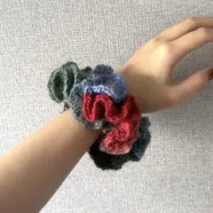 カラフルフラワーデザインシュシュ