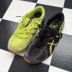 ASICS 陸上 23cm 左右非対称カラー TARTHEREDGE 2のサムネイル