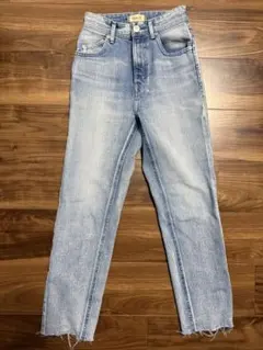 YANUKヤヌーク ハイライズアネット ストレートデニムジーンズ 青ブルー