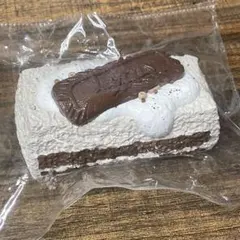 MOKK クリーム　チョコケーキ　スクイーズ