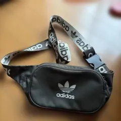 adidas ボディバッグ・ウエストポーチ グレー